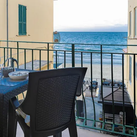 Via Colombo 6 - Position Alassio